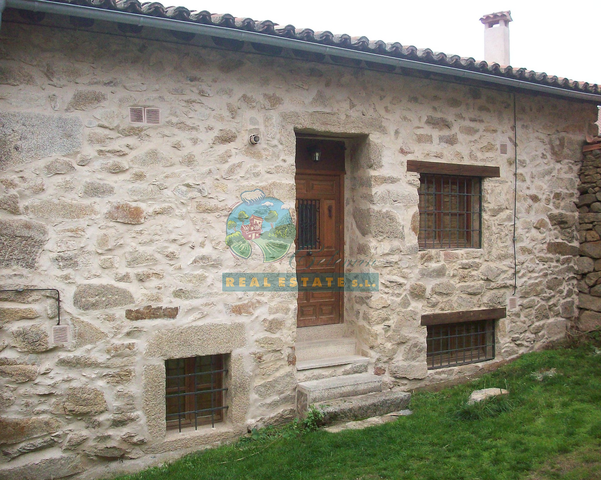 Traditionally restored in Sierra de Gredos.