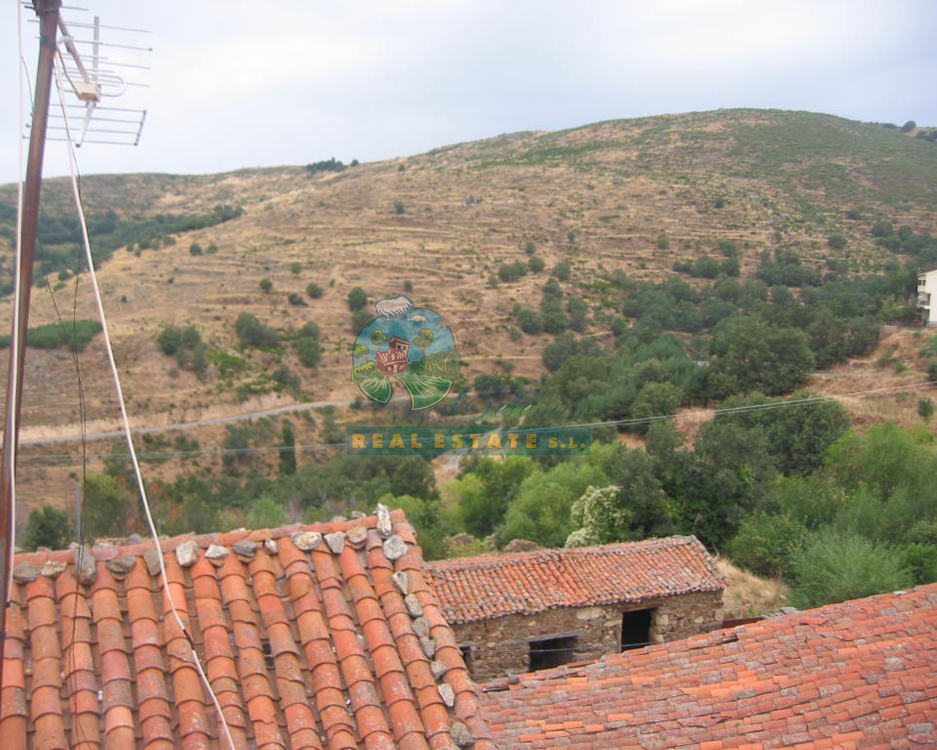 Casa de pueblo habitable en Sierra de Gredos.