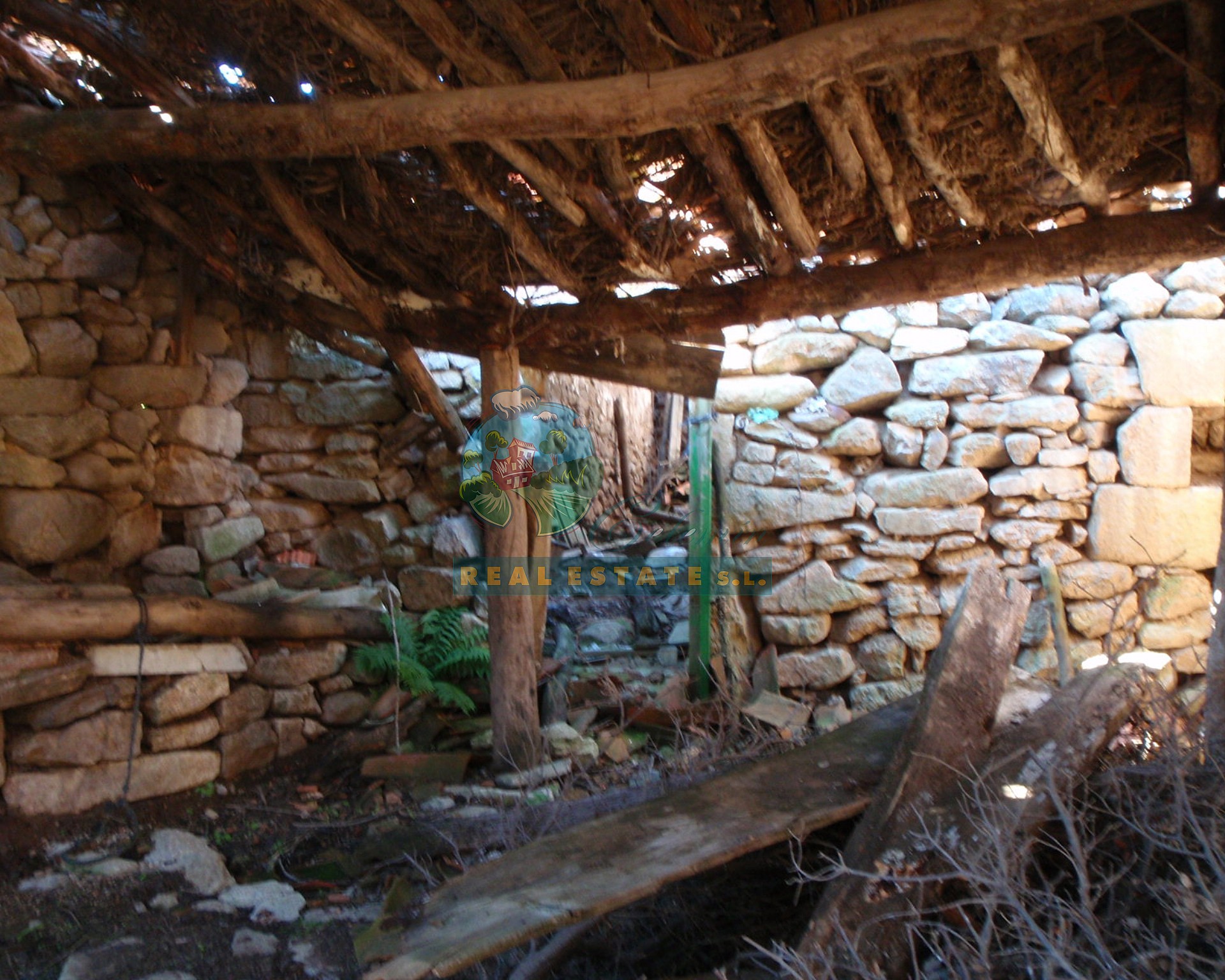 Barn with arquitec project in Sierra de Gredos.