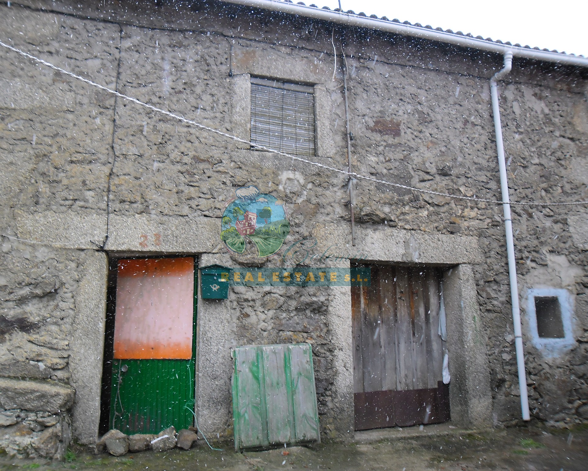 Habitable village house in Sierra de Gredos.