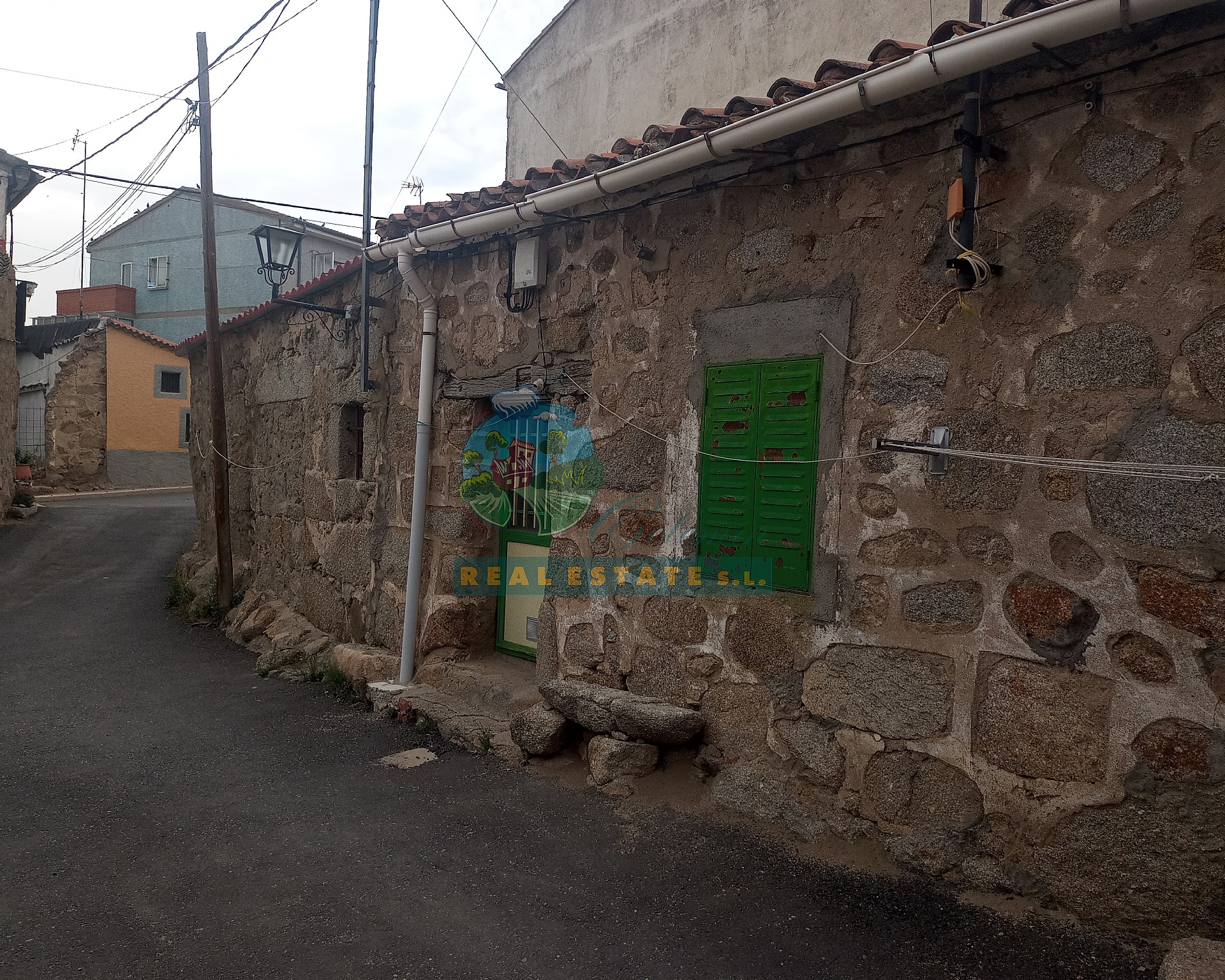 Barn for rehabilitation in Sierra de Gredos.