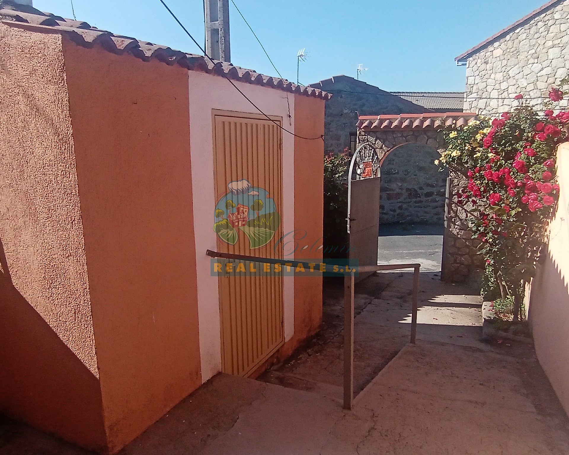 Village house in Sierra de Gredos. 
