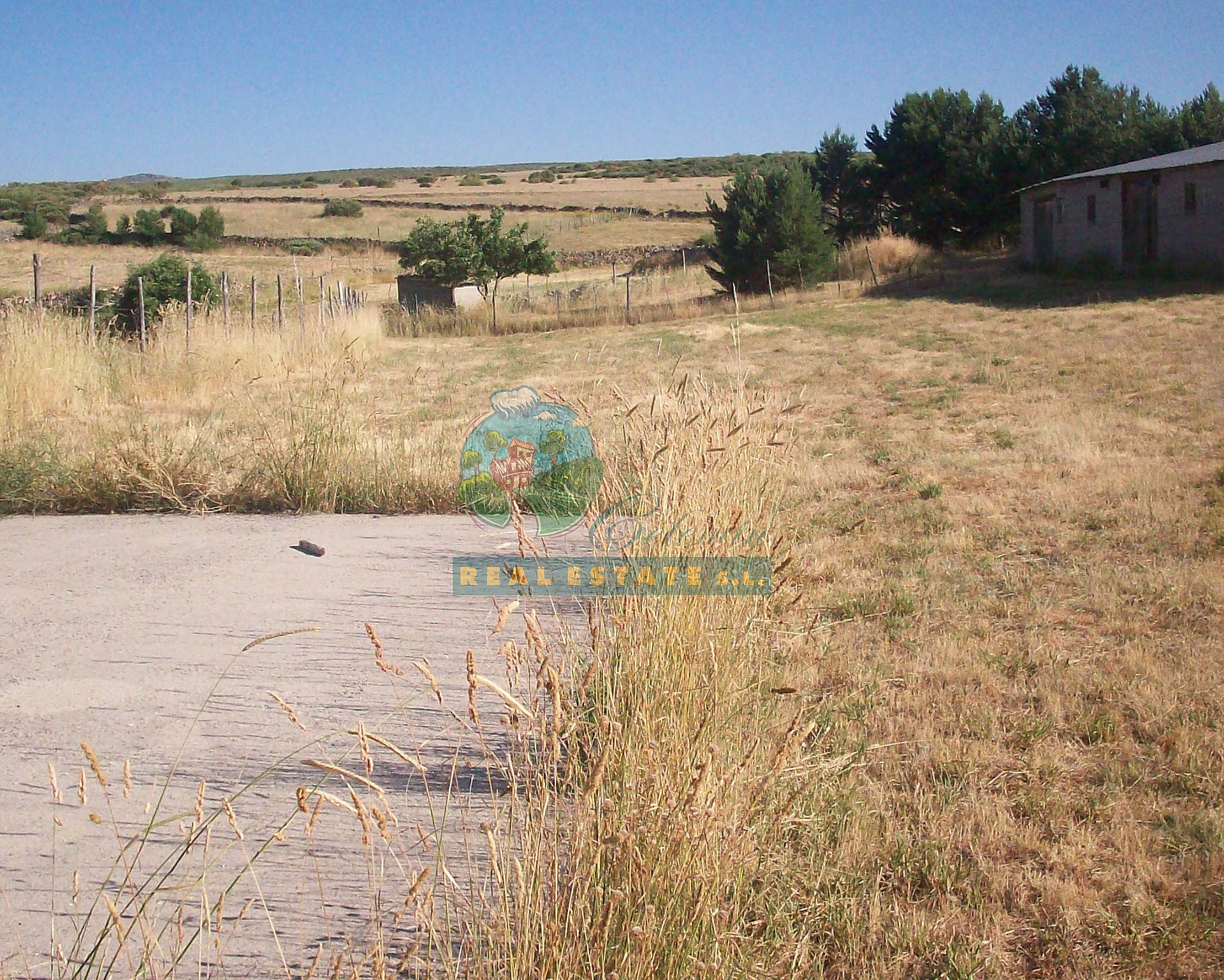 Land fit for social or farming projects in Sierra de Gredos.