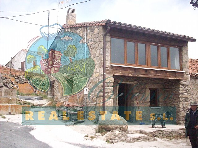 Vivienda rural restaurada en Sierra de Gredos.