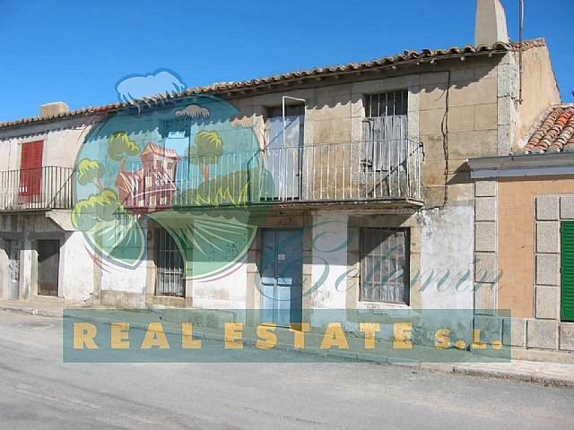 Casa y cuadra en Sierra de Gredos.