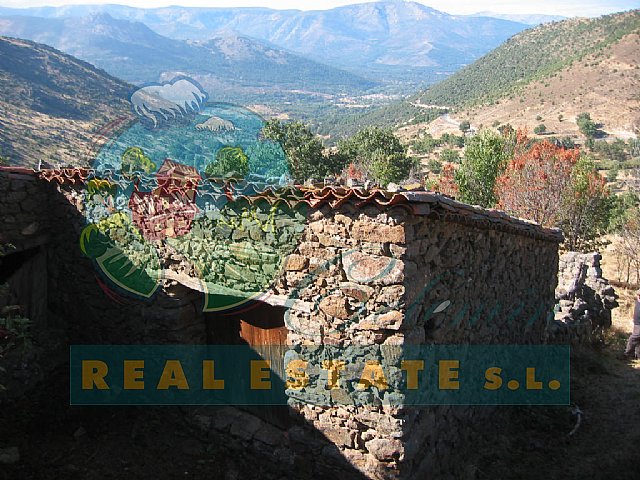 Rehabilitation: views & land in Sierra de Gredos. 