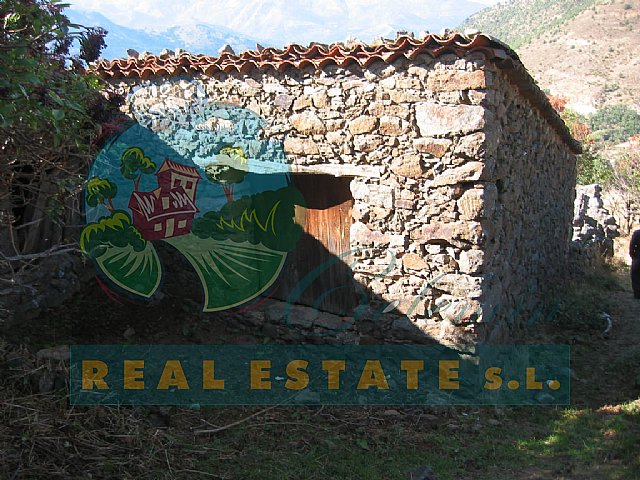 Rehabilitation: views & land in Sierra de Gredos. 
